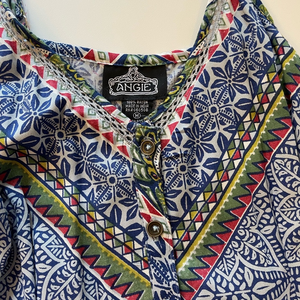 Flowy, quilted pattern dress size M